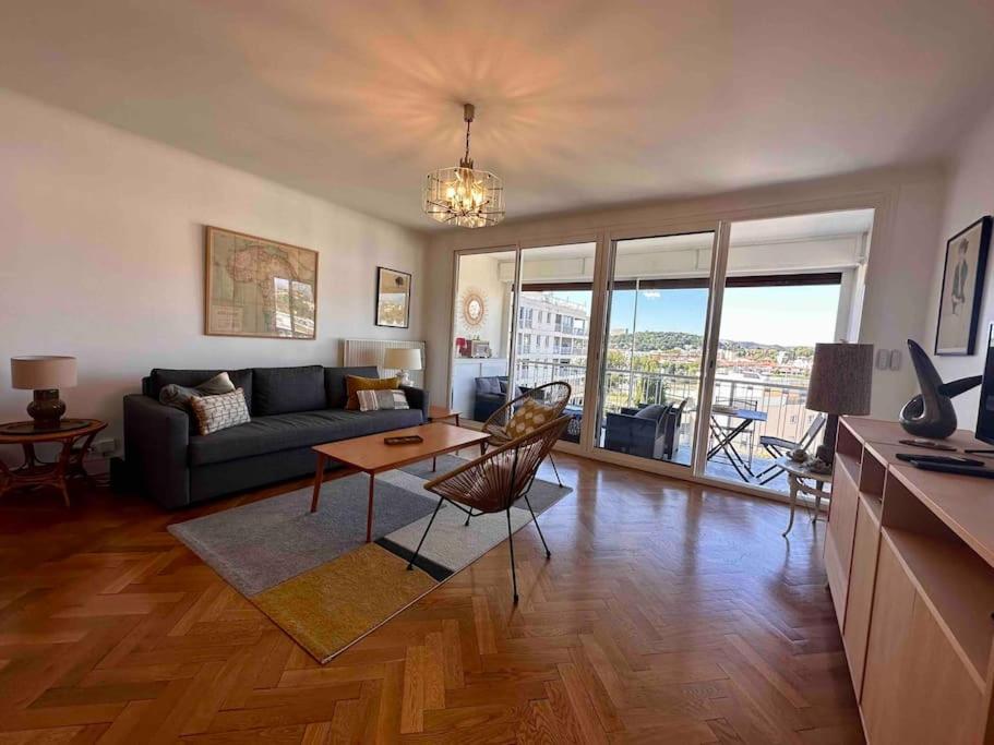 Cyrille Besset - Charmant T2 Avec Balcon Cagnes-sur-Mer Dış mekan fotoğraf